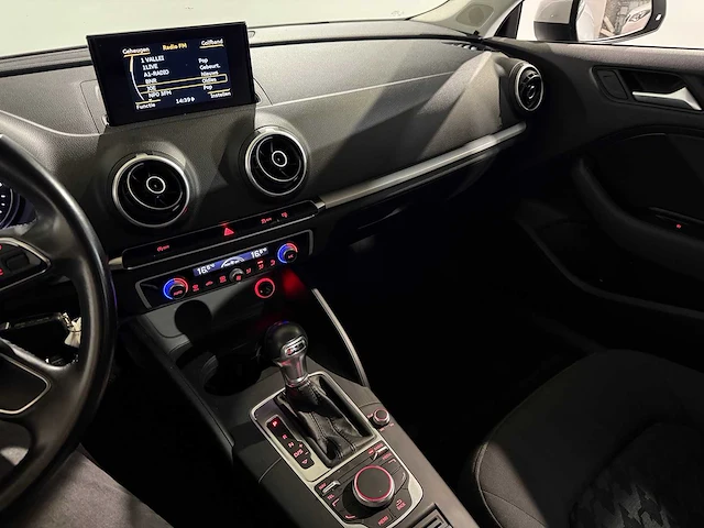 Audi a3 limousine 1.4 tfsi attr. pl+, pt-353-z - afbeelding 3 van  13