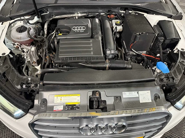 Audi a3 limousine 1.4 tfsi attr. pl+, pt-353-z - afbeelding 4 van  13