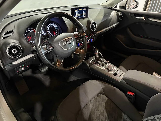 Audi a3 limousine 1.4 tfsi attr. pl+, pt-353-z - afbeelding 12 van  13