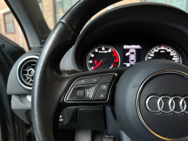 Audi a3 limousine 1.5 tfsi cod sport sport s line edition 150pk 2018, k-205-ls - afbeelding 15 van  41