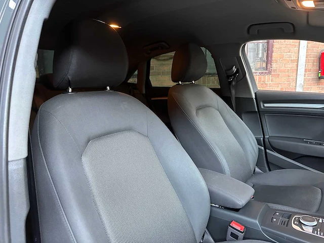 Audi a3 limousine 1.5 tfsi cod sport sport s line edition 150pk 2018, k-205-ls - afbeelding 33 van  41