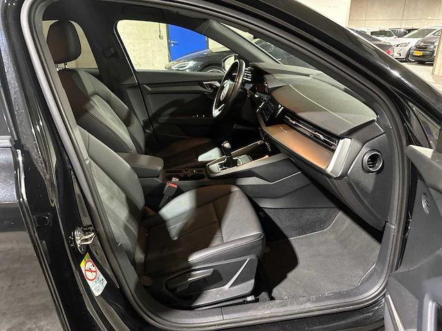 Audi a3 limousine 30 tfsi s edition 110pk 2021, z-259-rt - afbeelding 40 van  47