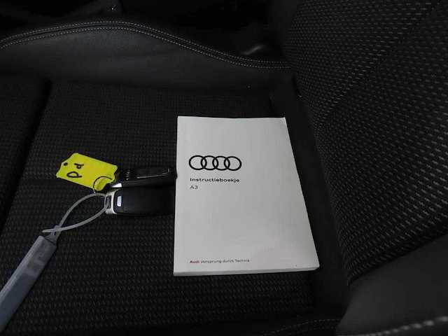 Audi a3 limousine 30 tfsi s edition 2021 | l-771-gl - afbeelding 2 van  15