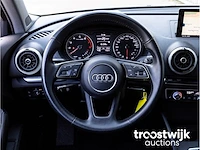 Audi a3 limousine 30 tfsi s-line automaat 2019 navigatie xenon/led stoelverwarming getint glas 18"inch fabrieksgarantie - afbeelding 8 van  24