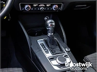 Audi a3 limousine 30 tfsi s-line automaat 2019 navigatie xenon/led stoelverwarming getint glas 18"inch fabrieksgarantie - afbeelding 11 van  24