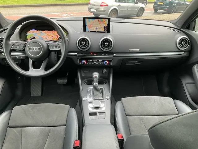 Audi a3 limousine 35 tfsi automaat 2020 pano keyless led cruise control stoelverwarming cruise control, z-231-gx - afbeelding 11 van  43