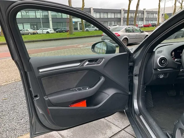 Audi a3 limousine 35 tfsi automaat 2020 pano keyless led cruise control stoelverwarming cruise control, z-231-gx - afbeelding 29 van  43