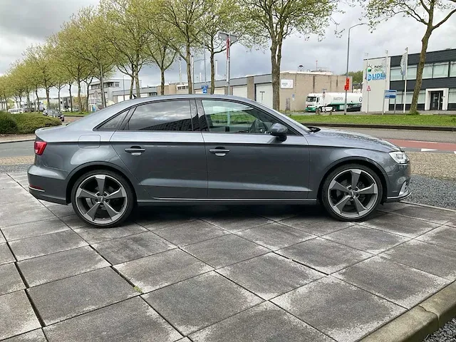 Audi a3 limousine 35 tfsi automaat 2020 pano keyless led cruise control stoelverwarming cruise control, z-231-gx - afbeelding 40 van  43