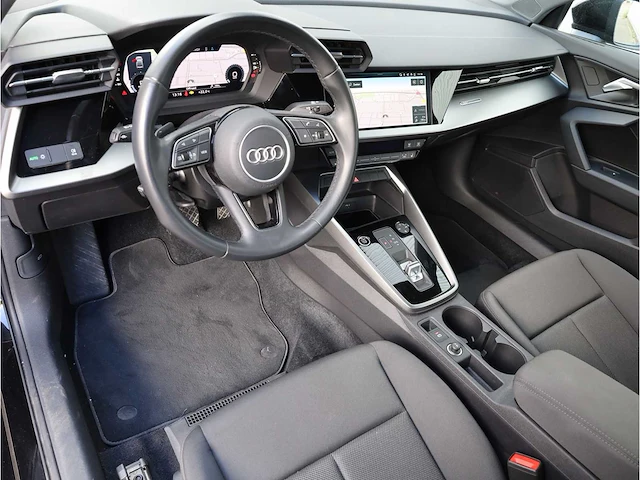 Audi a3 limousine 35 tfsi automaat 2022 - afbeelding 2 van  27