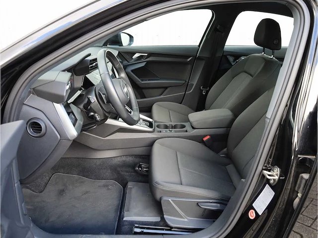 Audi a3 limousine 35 tfsi automaat 2022 - afbeelding 3 van  27
