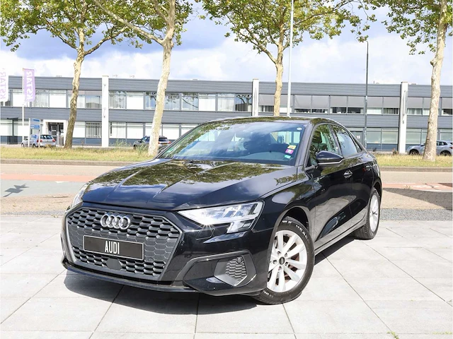 Audi a3 limousine 35 tfsi automaat 2022 - afbeelding 1 van  27