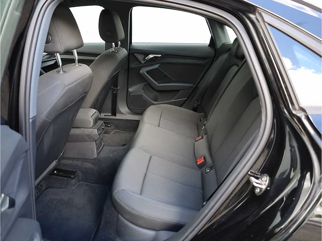 Audi a3 limousine 35 tfsi automaat 2022 - afbeelding 15 van  27