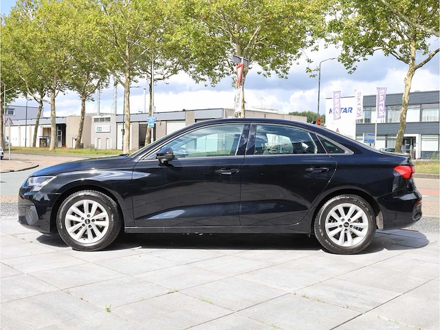 Audi a3 limousine 35 tfsi automaat 2022 - afbeelding 12 van  27