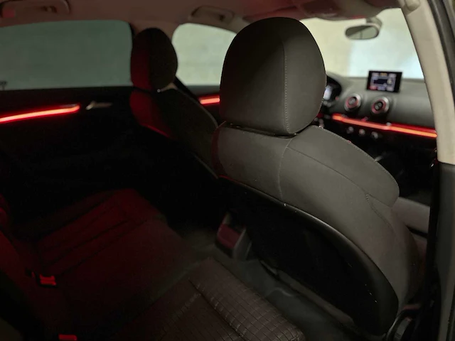 Audi a3 limousine s-line 1.4 tfsi cod ambition 140pk 2014 (origineel-nl), 5-tvp-68 - afbeelding 17 van  45