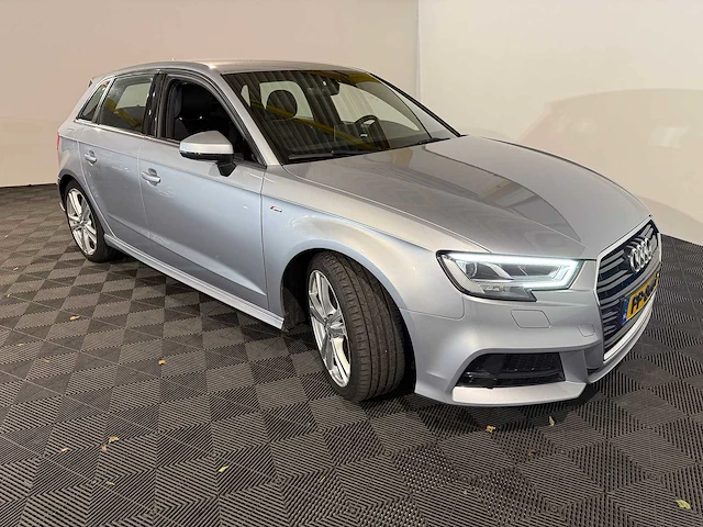 Audi a3 sportback 1.0 tfsi sp.sl.e, pp-866-f - afbeelding 14 van  17