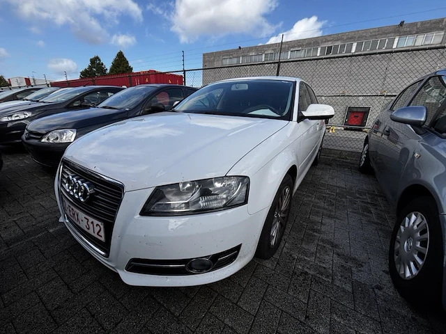Audi a3 sportback 1.2 tfsi attraction start/stop,2011 - afbeelding 1 van  25
