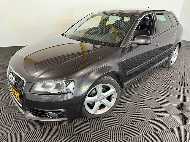 Audi a3 sportback 1.2 tfsi s edition, 55-zgl-1 - afbeelding 1 van  13