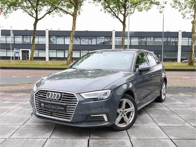 Audi a3 sportback 1.4 e-tron sport 204pk automaat 2018 - afbeelding 1 van  30