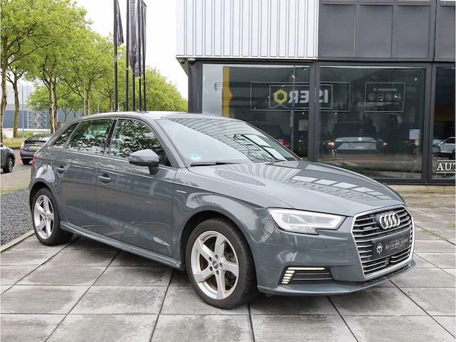 Audi a3 sportback 1.4 e-tron sport 204pk automaat 2018 - afbeelding 28 van  30