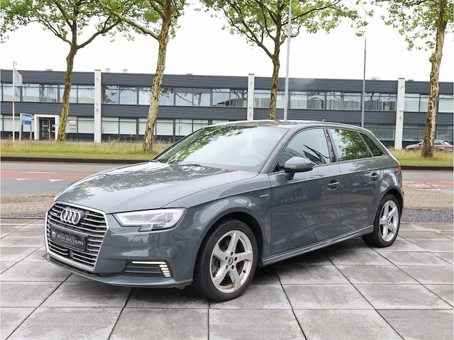 Audi a3 sportback 1.4 e-tron sport 204pk automaat 2018 - afbeelding 30 van  30