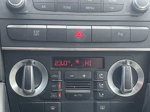 Audi a3 sportback 1.4 tfsi attraction 2009 | 01-70-28 i - afbeelding 9 van  22