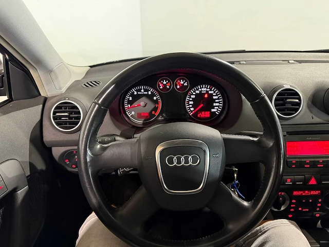 Audi a3 sportback 1.6 fsi attraction, 20-tt-rv - afbeelding 3 van  13