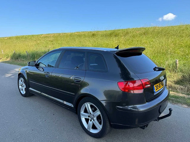 Audi a3 sportback 1.8 tfsi attr. pl b 20-xt-ns - afbeelding 22 van  24