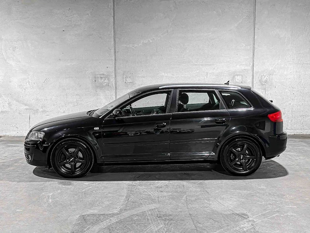 Audi a3 sportback 2.0 tdi attraction pro line business 170pk 2008, 55-zr-hk - afbeelding 9 van  37