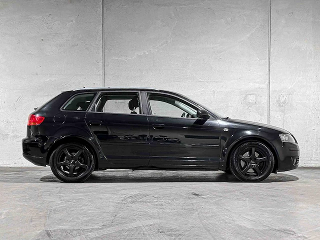 Audi a3 sportback 2.0 tdi attraction pro line business 170pk 2008, 55-zr-hk - afbeelding 36 van  37