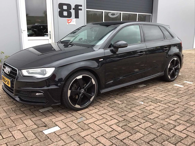 Audi a3 sportback 2.0tdi s-line - afbeelding 1 van  26