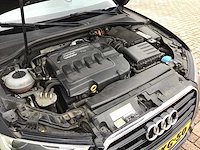 Audi a3 sportback 2.0tdi s-line - afbeelding 13 van  26