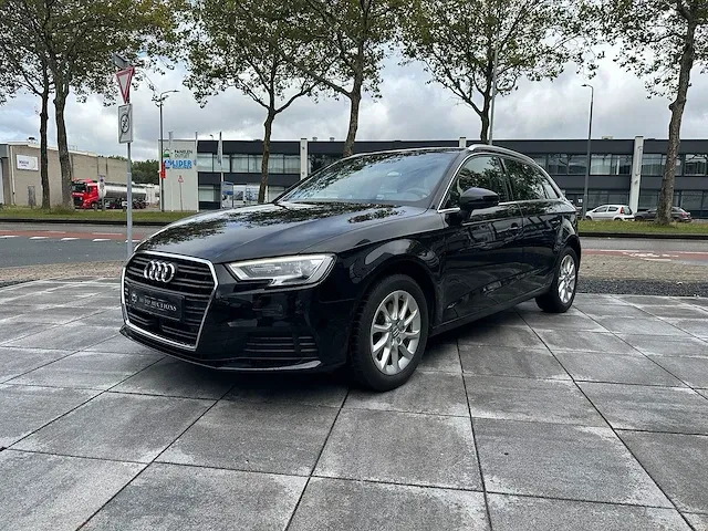 Audi a3 sportback 30 tfsi automaat 2019 xenon/led navigatiesysteem stoelverwarming verlengde fabrieksgarantie - afbeelding 25 van  26