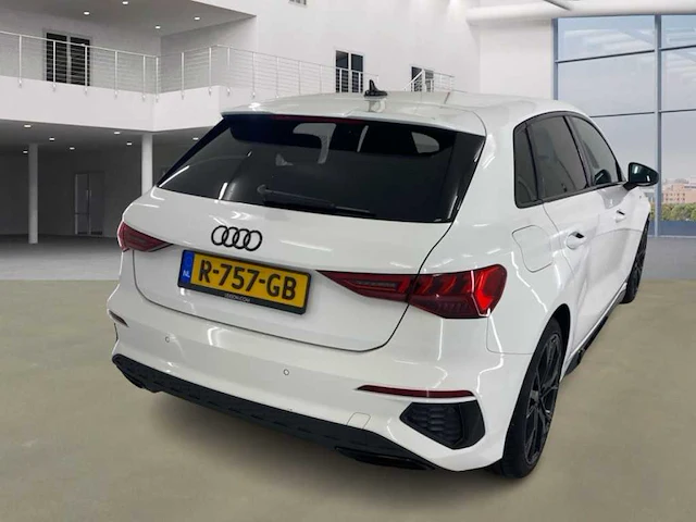 Audi a3 sportback 30 tfsi s edition 2022 | r-757-gb - afbeelding 25 van  26