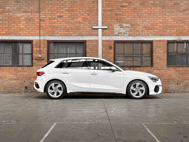 Audi a3 sportback 30 tfsi s edition s-line 110pk 2021 (origineel-nl), l-963-sj - afbeelding 43 van  43