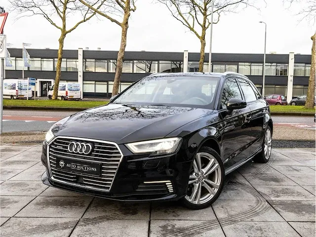 Audi a3 sportback 40 e-tron sport phev 204pk automaat 2020 virtual cockpit keyless stoelverwarming fabrieksgarantie - afbeelding 1 van  27