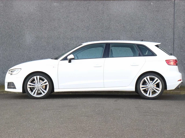 Audi a3 sportback 40 tfsi design pro line plus s-line car 2019 | s-019-sr - afbeelding 22 van  27