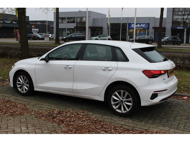 Audi a3 sportback elektrisch en benzine met kenteken k-676-db. kilometerstand 60.032. datum 1e toelating 30... - afbeelding 7 van  14