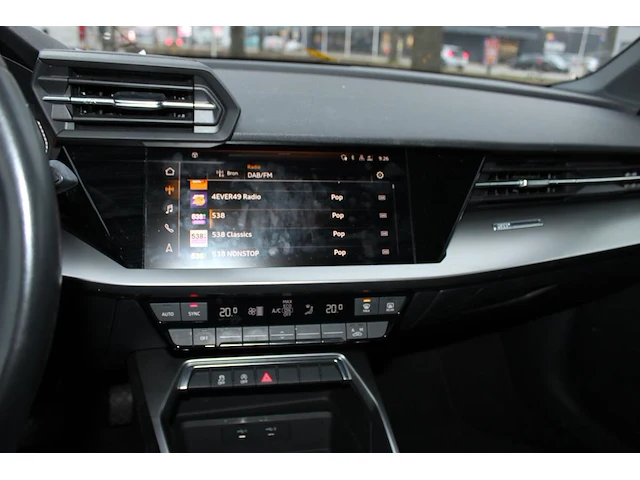 Audi a3 sportback elektrisch en benzine met kenteken k-676-db. kilometerstand 60.032. datum 1e toelating 30... - afbeelding 13 van  14