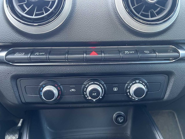 Audi a3 sportback sport lease edition 1.0 tfsi | pv-391-z - afbeelding 16 van  30