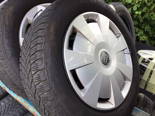 Audi a3 velg (4x) - afbeelding 2 van  4