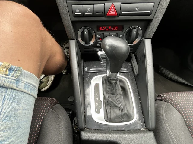 Audi a3,2008 - afbeelding 2 van  32