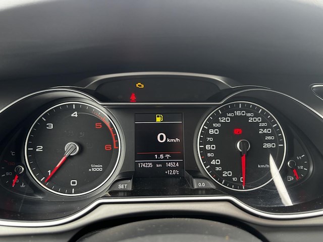 Audi a4 2.0 tdi, 2013 - afbeelding 26 van  26