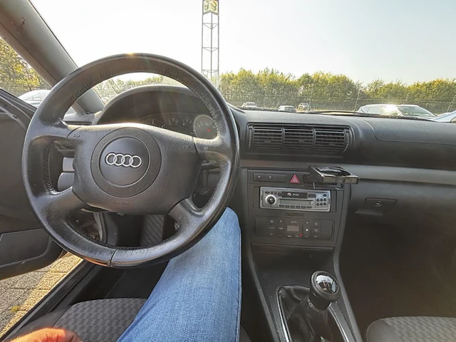 Audi a4, 2001 - afbeelding 10 van  43
