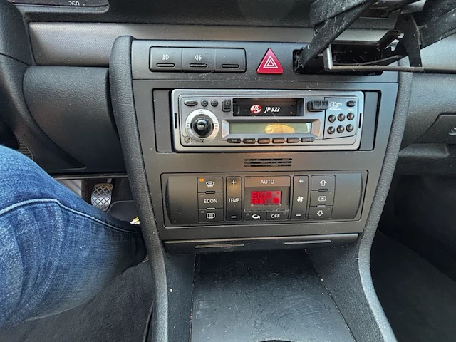 Audi a4, 2001 - afbeelding 12 van  43