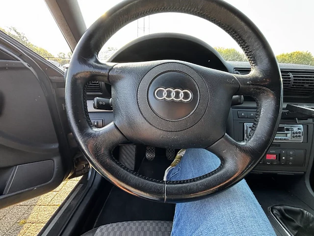 Audi a4, 2001 - afbeelding 15 van  43