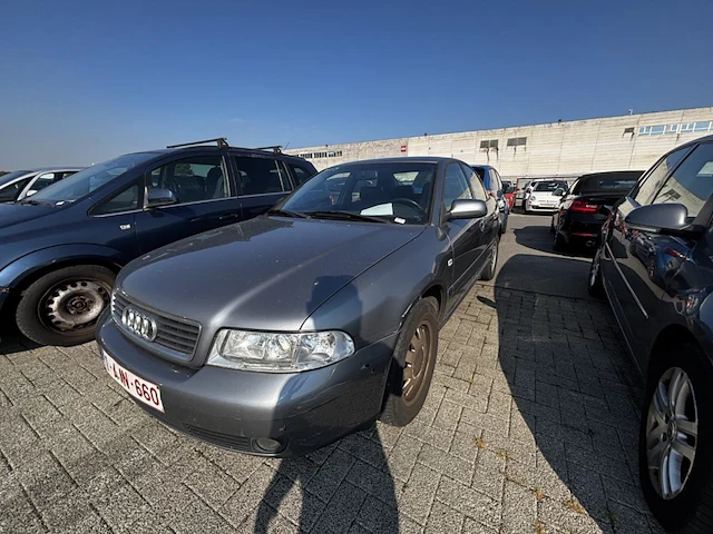 Audi a4, 2001 - afbeelding 1 van  43