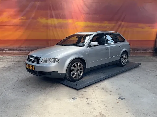 Audi a4 2004 - afbeelding 1 van  44