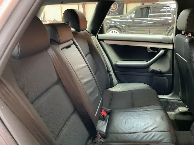 Audi a4 2004 - afbeelding 25 van  44