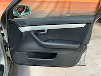 Audi a4 2004 - afbeelding 27 van  44