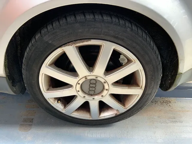Audi a4 2004 - afbeelding 35 van  44